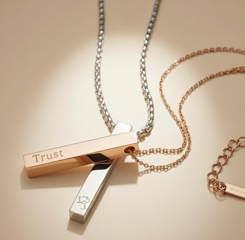 Customize Engraved Bar Locket